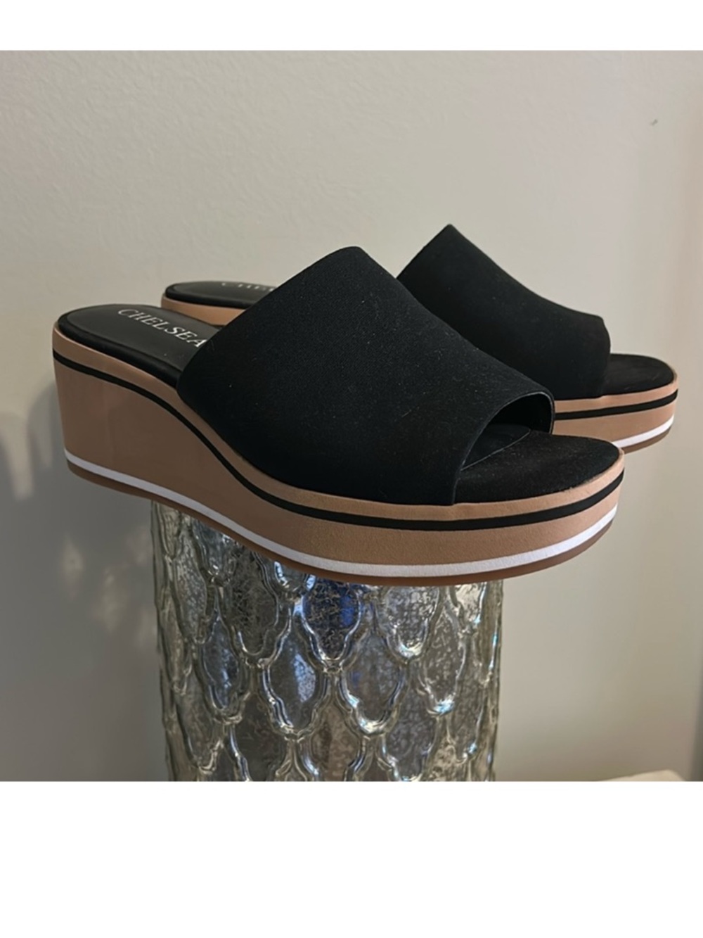 Chelsea and Violet new without box shoes size 9